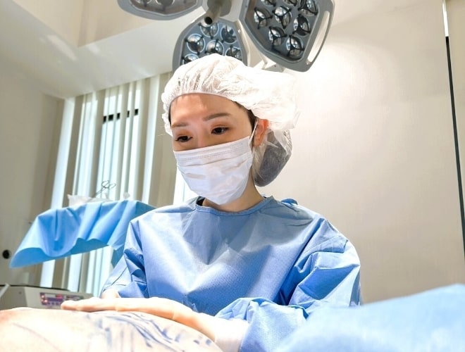 元乳がん治療医で圧倒的症例数を誇る院長が担当